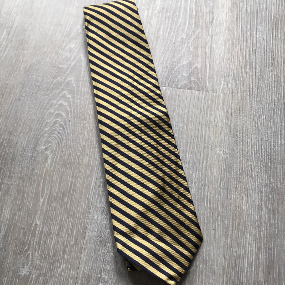 Gold and black stripe brooks brothers 346 tie